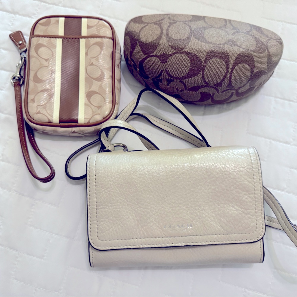 COACH lot. Sunglass case + vintage camera holder (with faded receipt) + mini bag